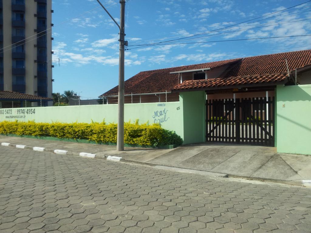 Chales Mar Azul Caraguatatuba Bagian luar foto